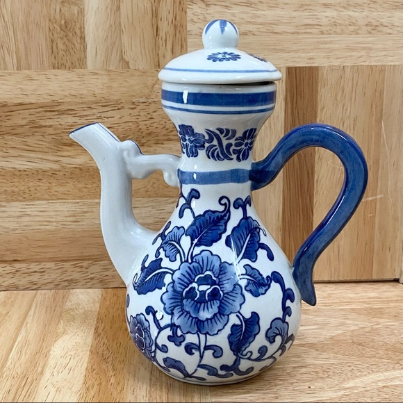 Vintage BOMBAY  Blue & White Ceramic 7” Teapot - Picture 4 of 11